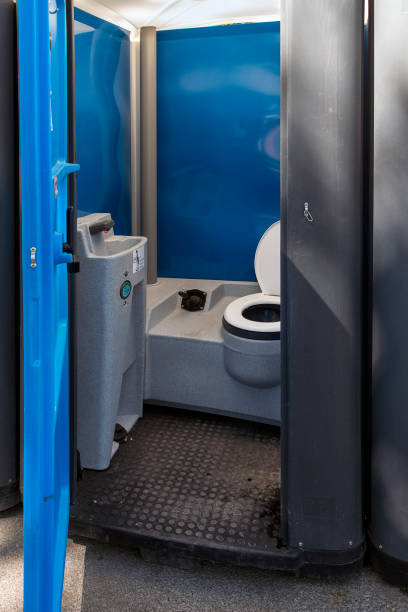 Best Porta potty rental near me  in Metuchen, NJ